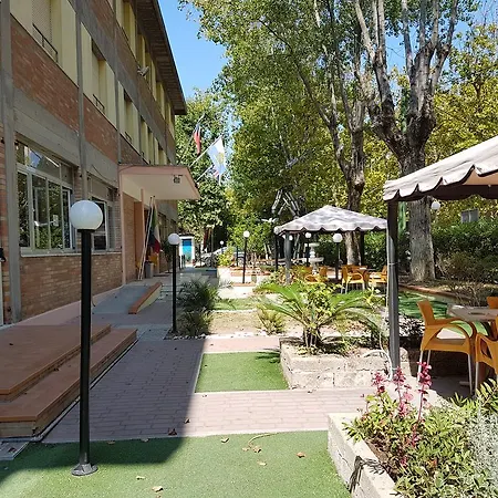 Villaggio Accademia База відпочинку *